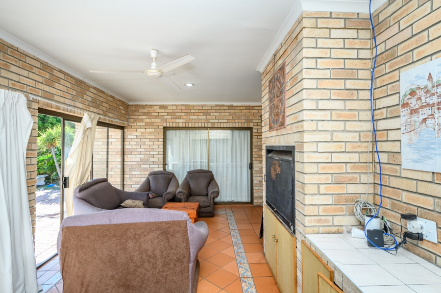 15 Bedroom Property for Sale in Summerstrand Eastern Cape